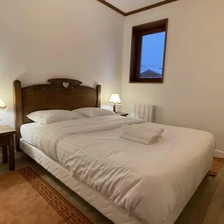 Les Comtes De Savoie - Renove Proche Du Centre De Avec Vue Sur Le Mont D'arbois Tatil Evi